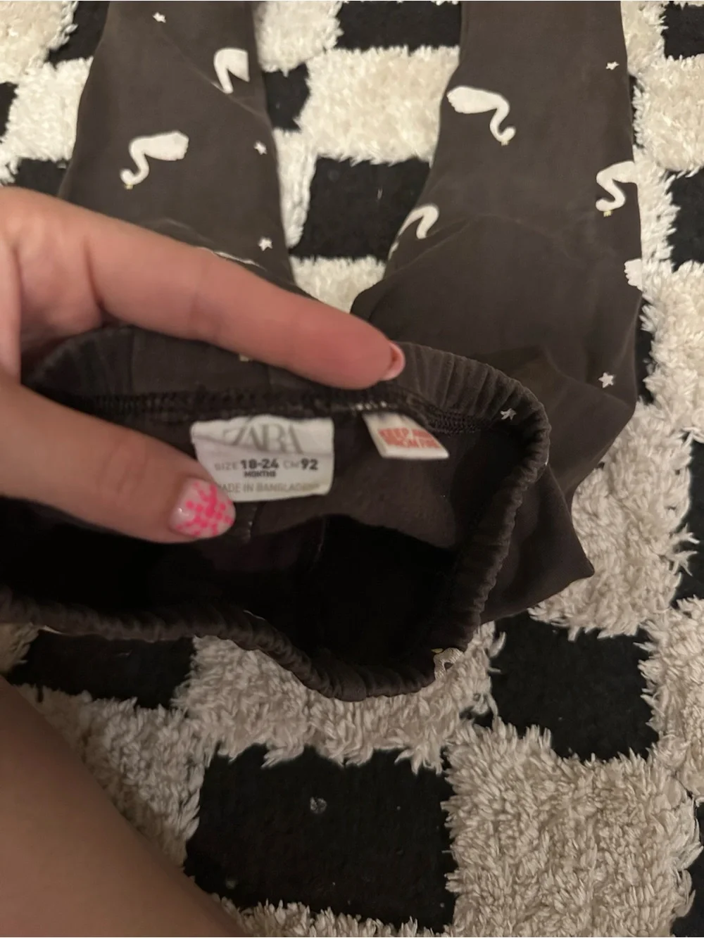 Zara Black Leggings with White Swan Print